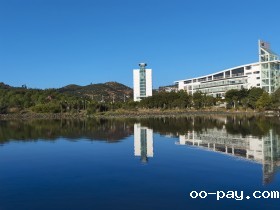 天空之镜